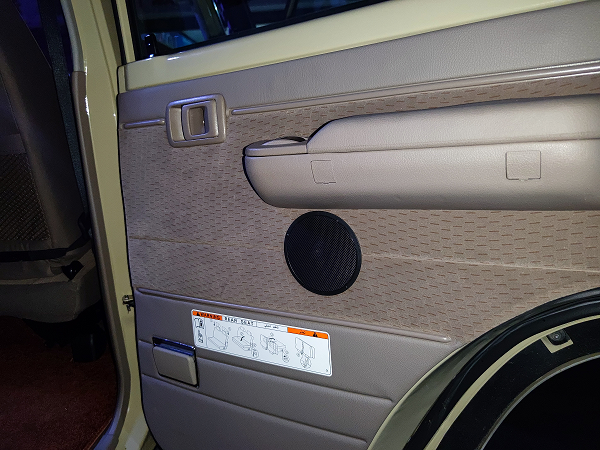 丰田LC76路翼Rord Wing音响升级