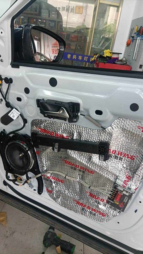 标致4008升级路翼汽车音响，音质效果大大提升！