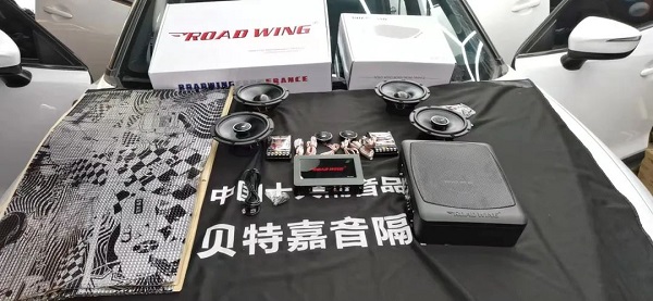 马自达CX-4升级法国路翼之声套盒+新款小钢炮