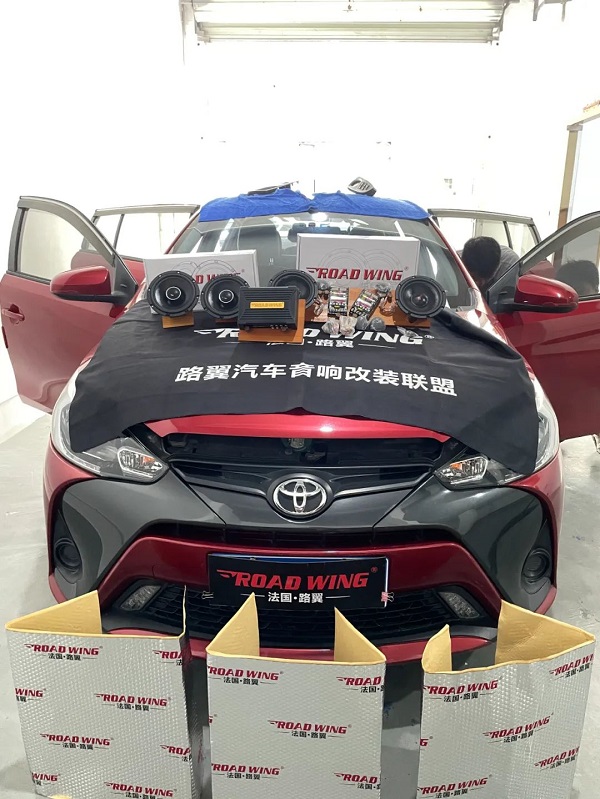 丰田致炫升级路翼ROADWING汽车音响