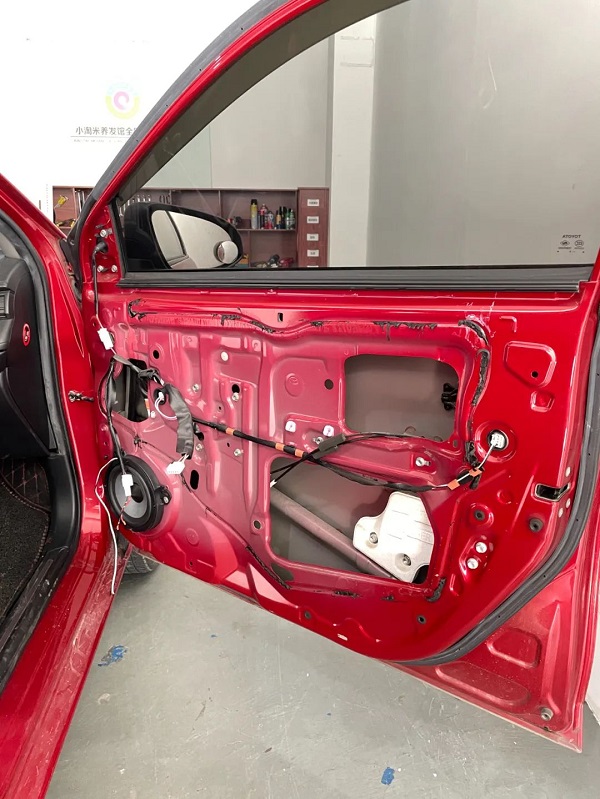 丰田致炫升级路翼ROADWING汽车音响